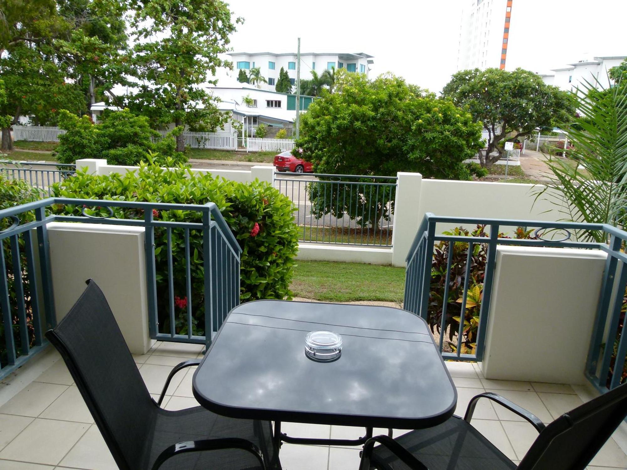 Madison Ocean Breeze Apartments تاونسفيل المظهر الخارجي الصورة