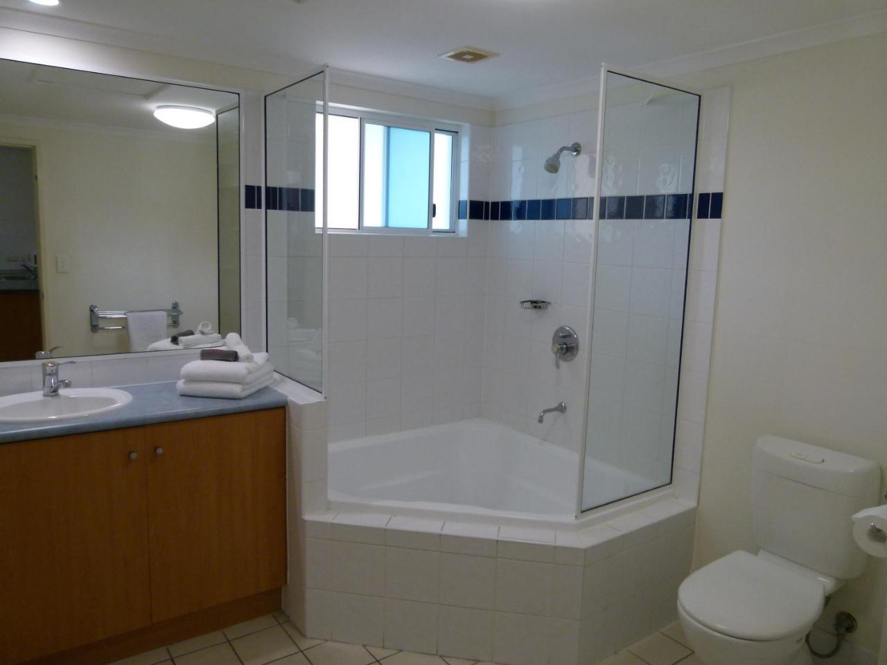 Madison Ocean Breeze Apartments تاونسفيل المظهر الخارجي الصورة