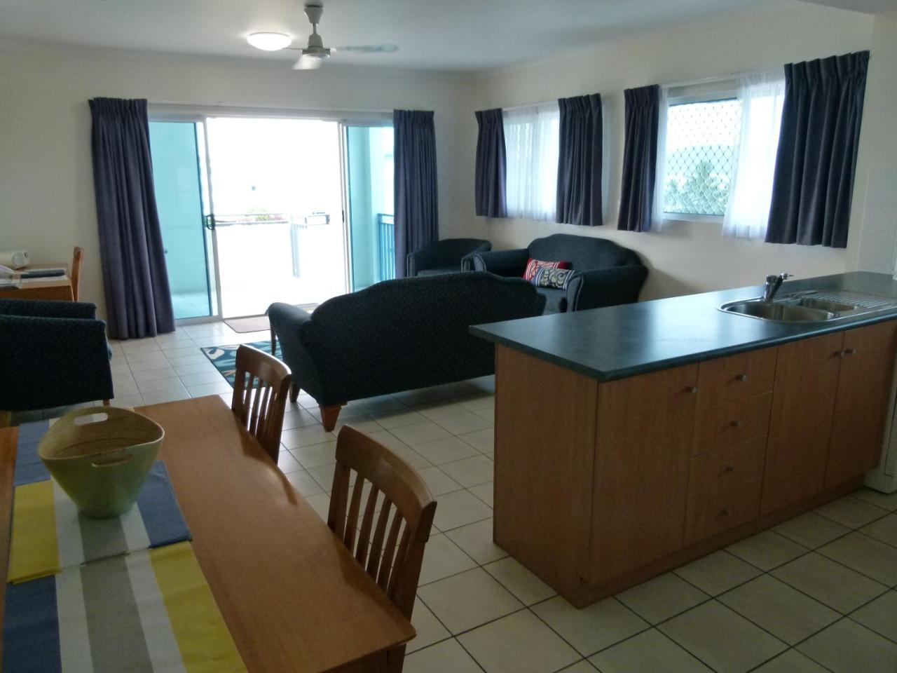 Madison Ocean Breeze Apartments تاونسفيل المظهر الخارجي الصورة